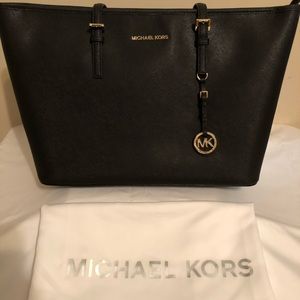 Michael Kors Jet Set Travel Tote - Black